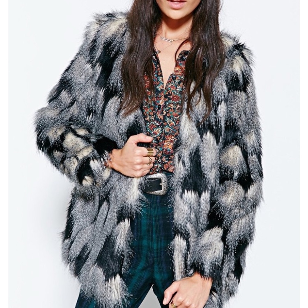Urban Outfitters Ladakh Pepe Faux Fur coat